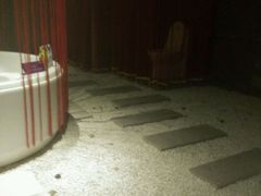 -天鹅恋主题酒店(光谷广场步行街店)