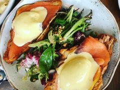 -ROAST coffee & eatery