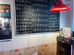 -柳州肥姨妈大骨螺蛳粉(东靖路店)