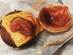 -麦当劳(轻轨曹杨路店)