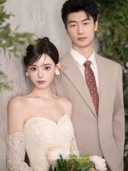 -雪中彩影婚纱摄影·微光艺术中心