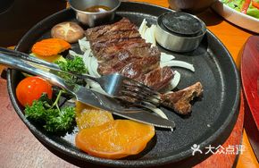 Thick-cut Filet Mignon with Maple Roasted Apples