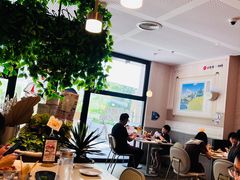 -必胜客(WOW中心城店)
