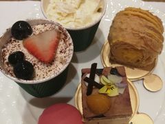 -咖啡苑自助餐厅·中国大饭店