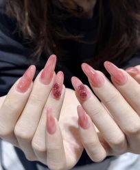 -桃色美甲沙龙