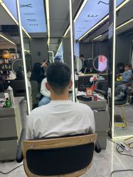 -藤野造型烫发染发