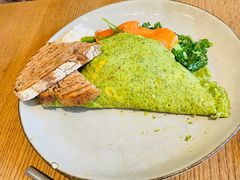 烟熏三文鱼芦竹笋香草蛋饼-Wagas沃歌斯(尚街店)