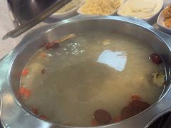 -光头药膳鸡(莱茵小镇店)