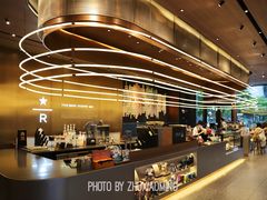-星巴克臻选(上海虹桥新天地三店)