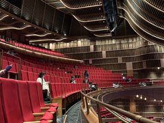 -交通银行前滩31演艺中心