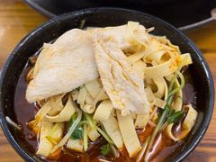 -丽虹云南过桥米线(兴工街店)