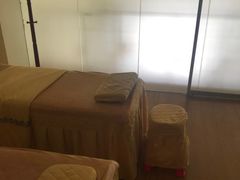 -初心正骨艾灸养生馆