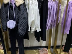 -URBAN REVIVO(济南世茂广场店)