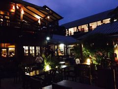 -Dash Teak House