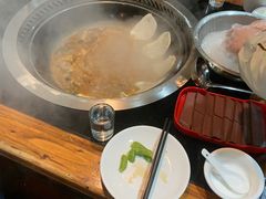 -三里屯土灶炖公鸡地锅鸡(江东店)