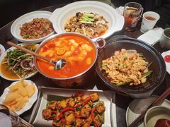 -叶芭蕉·铜锅酸汤牛肉(高铁吾悦店)