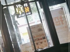 -必胜客(八一店)