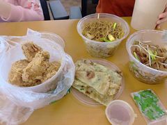 干炒牛河-粤港湾砂锅粥·宵夜(宝龙店)