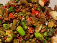 酸辣椒炒鸡杂-湘味淳(千禧街店)