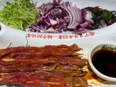 -威记烧嘢·南宁烧烤·超级生牛(绿地店)