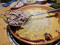 -洱火云南酸菜牛肉火锅(石景山当代商城店)