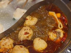 -东巴婆婆云南鱼豆花火锅(大东门店)
