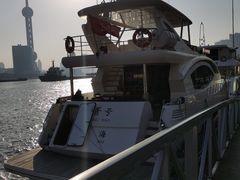 -北外滩百艇汇游艇俱乐部