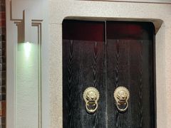 门面-沪小胖小龙虾(淮海中路旗舰店)