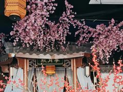 -荷塘秋月·本帮江浙菜(国权路店)