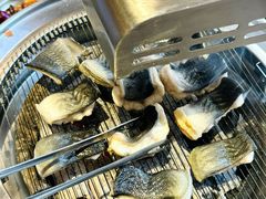 -围炉肉舍•炭烤活鳗•丹东海鲜烤肉(步行街店)