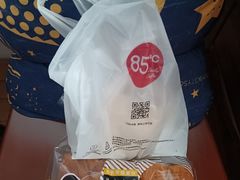 -85度C(生甜甜圈研究工坊·上海平凉店)