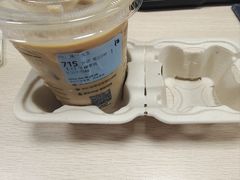 -瑞幸咖啡(荣德国际店)