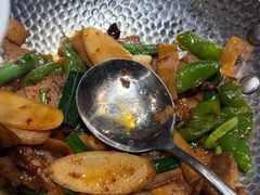 -渔语鱼酸菜鱼新川菜(来福士店)