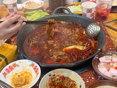 -赵美丽·重庆社区火锅·直营店(火车东站·中豪国际店)