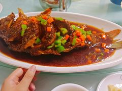 -明月食府(二区干二路店)