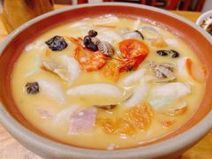 -侬佳蒸菜馆(听潮店)