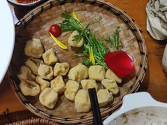 -老滇山寨•云南特色菜•地方菜•民族风情歌舞表演(金碧店)