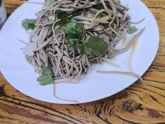 -溢心园香河肉饼总店