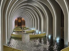 -涨巢·潮玩水疗局