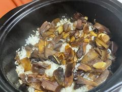 野菌干巴焖饭-牧雲子·臻选云南菜 .商务宴请(泰然大厦店)