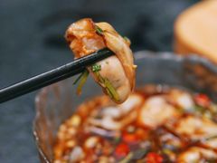 -何妹湿辣牛肉·粤式烧烤砂煲(桂雅路店)