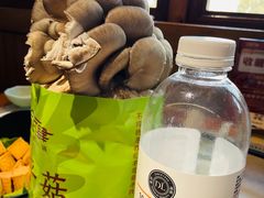 -巴渝瓦肆重庆鲜火锅(宝龙环湖店)