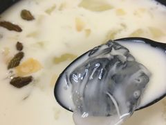 -志龙皇冠吃货椰子铺