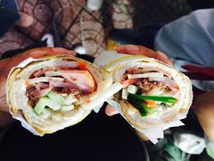 -Bánh Mì Huynh Hoa