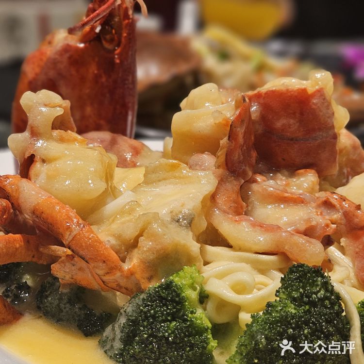 武汉拜年点的一桌痛风餐～居然被长辈夸爆了[害羞]