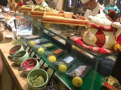 -大中华希尔顿酒店-念自助餐·嗨啤·小龙虾