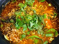 集团特色方便面-曹掌柜小酒馆烧烤集团(崂山同兴路店)