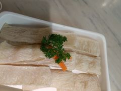 -左庭右院鲜牛肉火锅(浦江欢乐颂店)