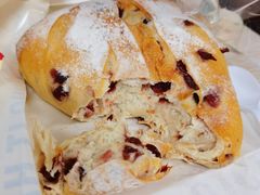 芋泥三角包-Juicy Bakery(瑞景店)