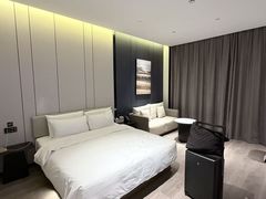 -成都锦华万达琉璃场亚朵酒店